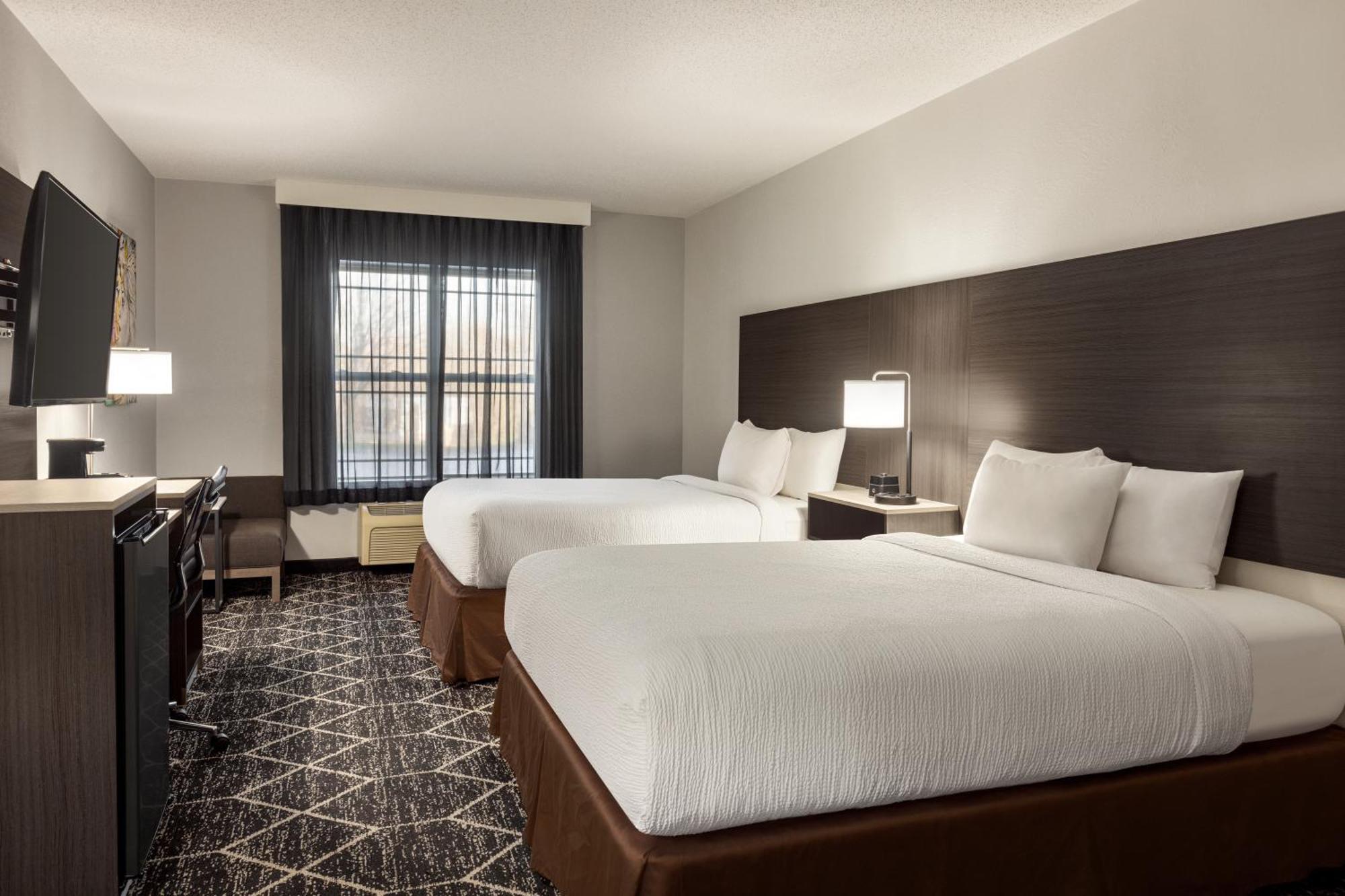 La Quinta Inn & Suites By Wyndham Lake George Exteriör bild
