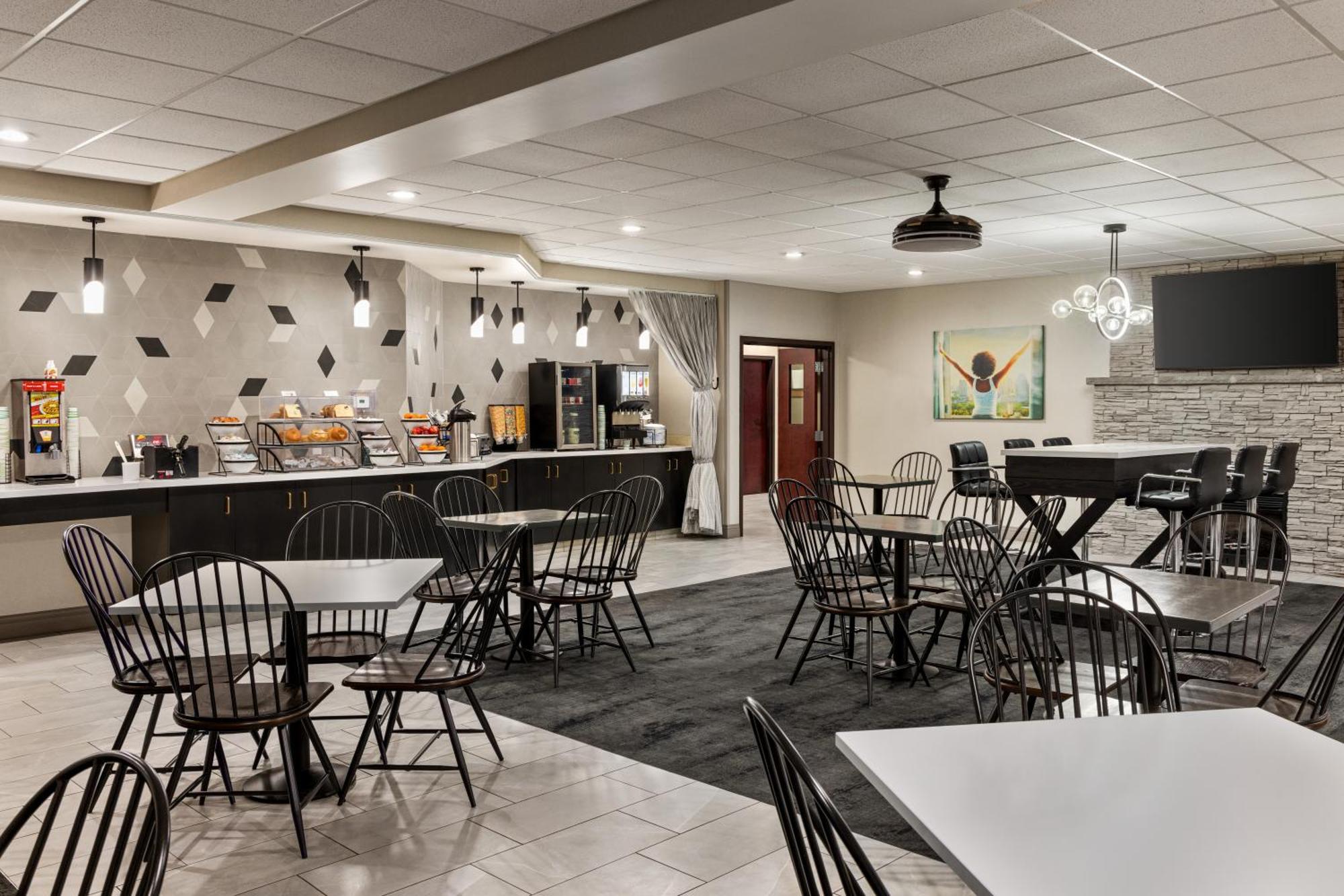 La Quinta Inn & Suites By Wyndham Lake George Exteriör bild
